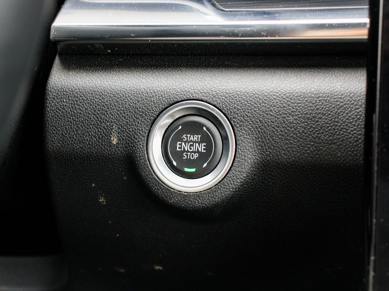 2025 GMC Terrain AWD 4dr Elevation Grey Sherwood Park - photo #21