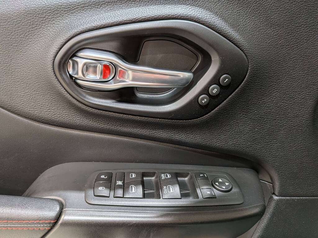 Jeep Cherokee 2021 Vert Val-David - photo #18