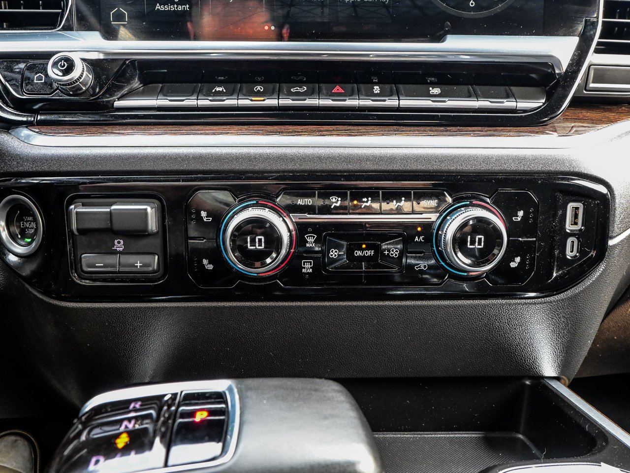 2024 GMC Sierra 1500 4WD Crew Cab 147 Elevation Black Sherwood Park - photo #26