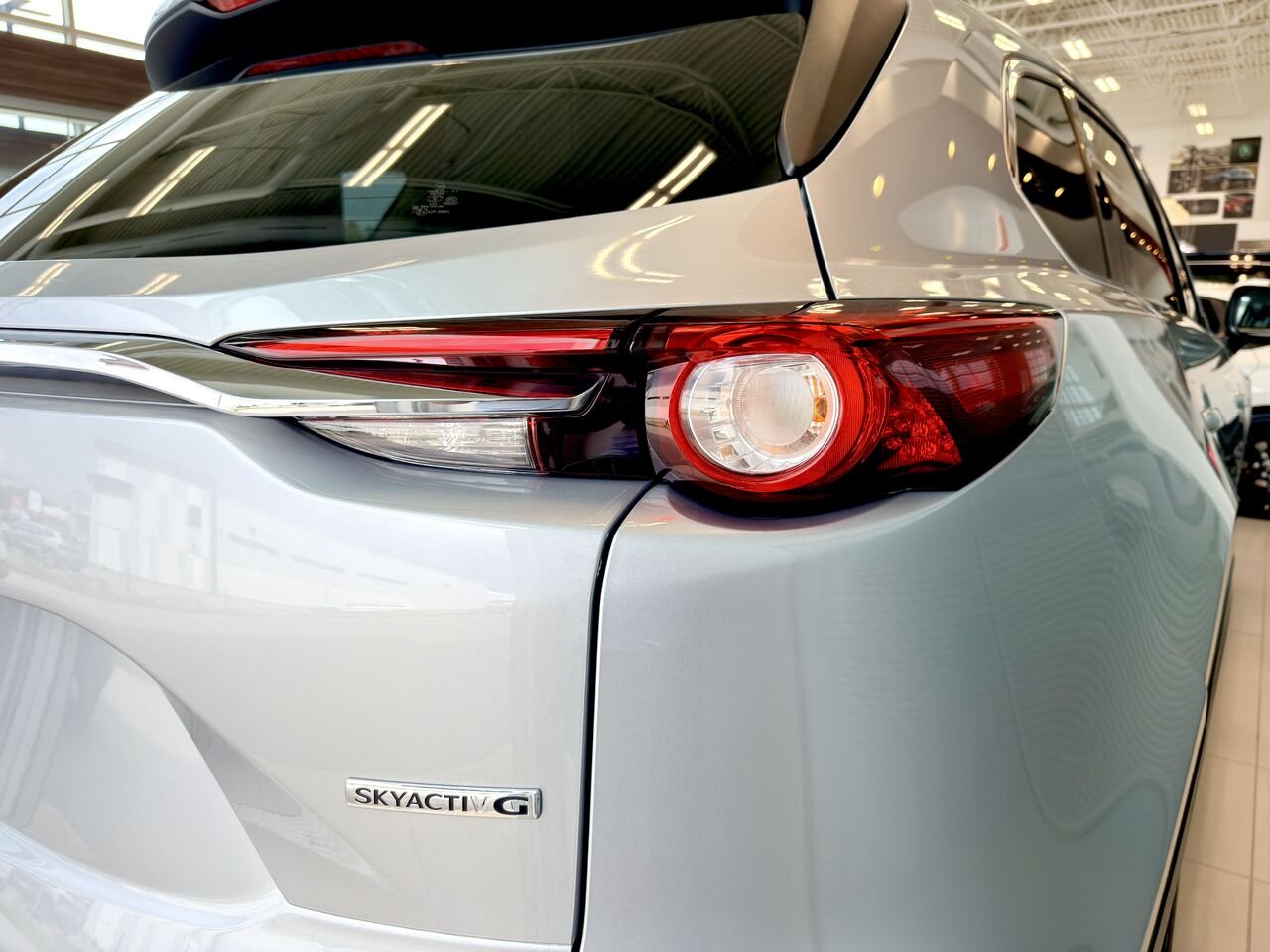 2022 Mazda CX-9 Grey Notre-Dame-des-Prairies - photo #12