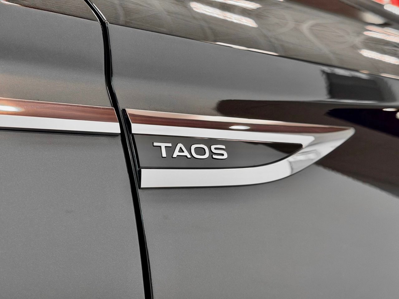 2022 Volkswagen Taos Black Notre-Dame-des-Prairies - photo #11