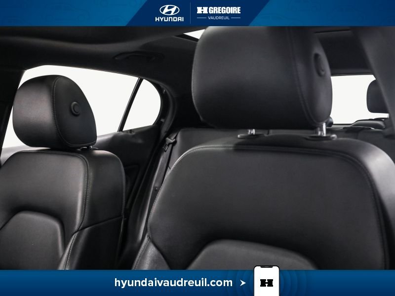 2016 Mercedes Benz GLA Black Saint-Eustache - photo #13