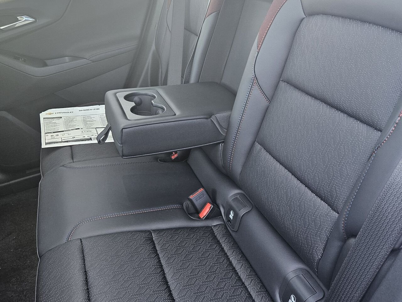 2026 Chevrolet Equinox RS 4 portes TI Polar White Tricoat Thetford Mines - photo #15