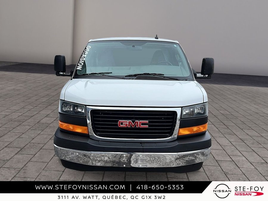 GMC Fourgonnette commerciale tronquée Savana S6426 2023 Blanc