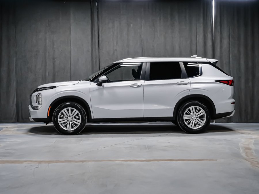 Mitsubishi Outlander LE BANC CHAUFFANT APPLE CAR PLAY SANS FIL 2024 Blanc