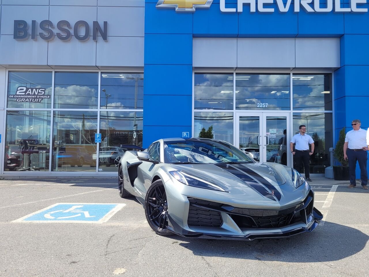 2024 Chevrolet Corvette Z06 cabriolet 2 portes avec 2LZ Grey Thetford Mines - photo #2