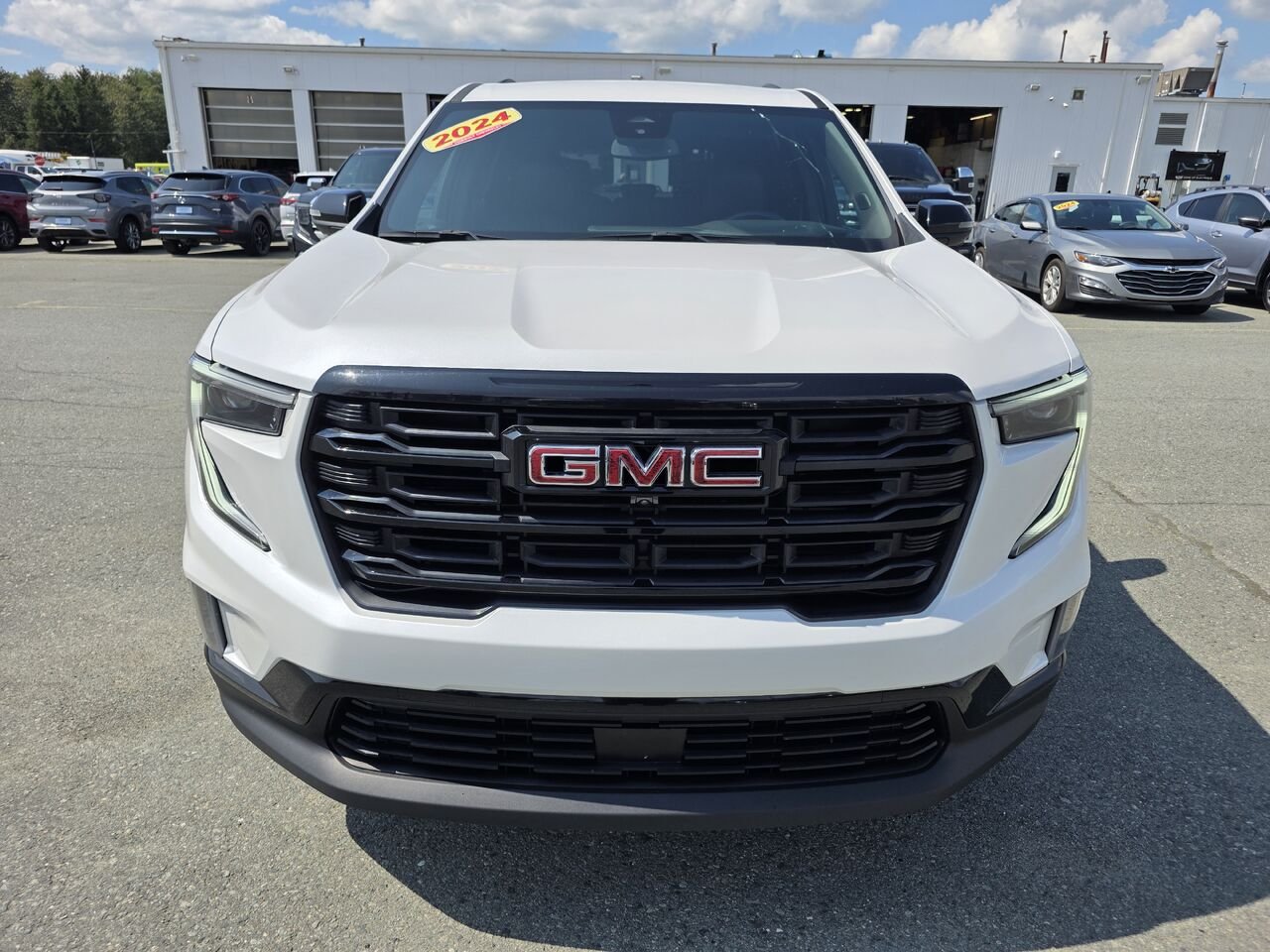 GMC Acadia Elevation 2024 Blanc Rouyn-Noranda - photo #8