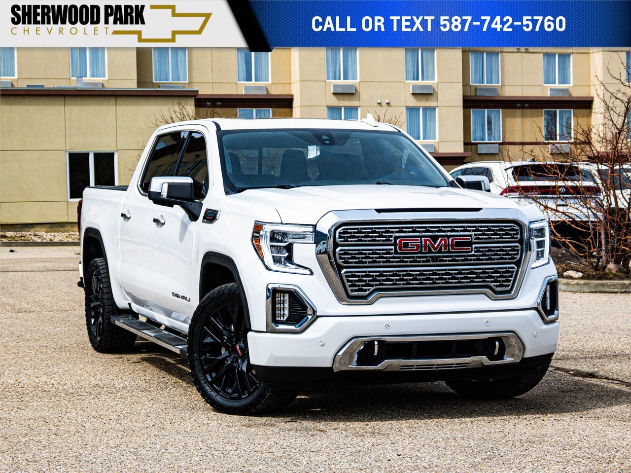 2021 GMC Sierra 1500 4WD Crew Cab 147 Denali White Sherwood Park - photo #0