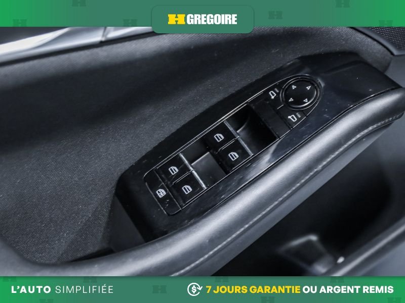 2019 Mazda 3 Silver Saint-Eustache - photo #15