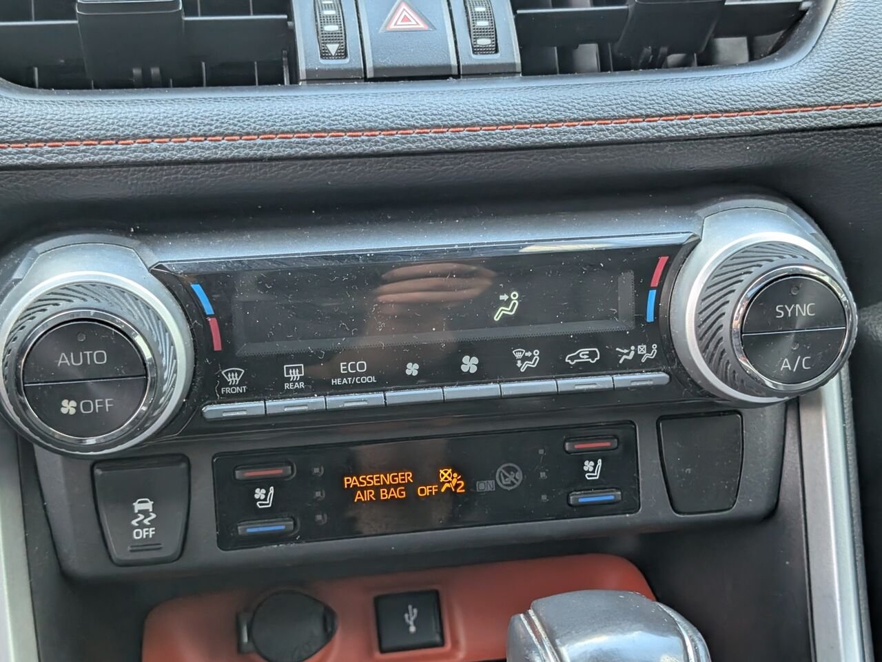 Toyota RAV4 Trail/SIÈGES CHAUFFANTS ET VENTILLÉS/TOIT OUVRANT/VOLANT CHAUFFANT/AC BIZONE/ 2021 Bleu Sherbrooke - photo #12