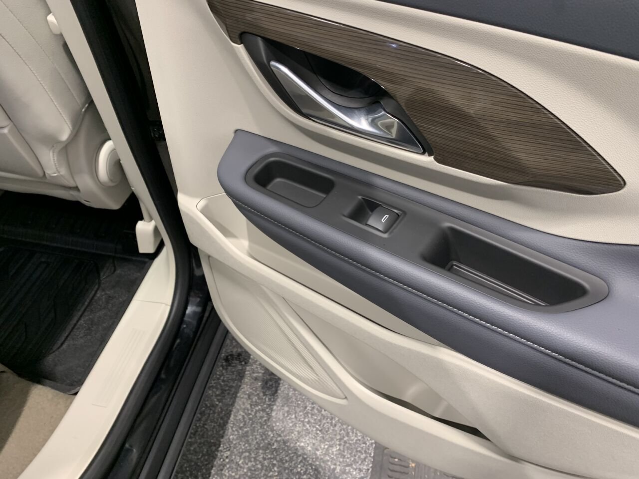 GMC Terrain DENALI TERRAIN DENALI 2023 Noir Châteauguay - photo #15