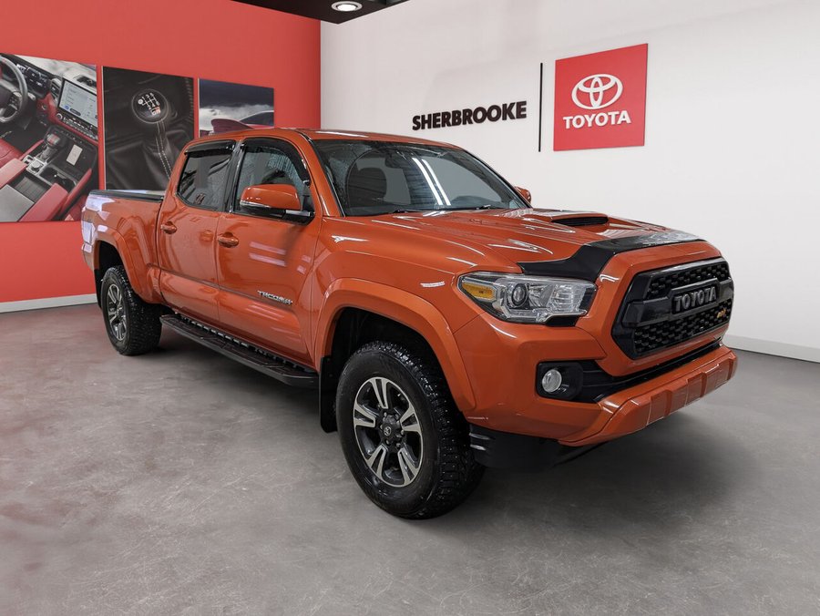 2017 Toyota Tacoma 2017 Orange