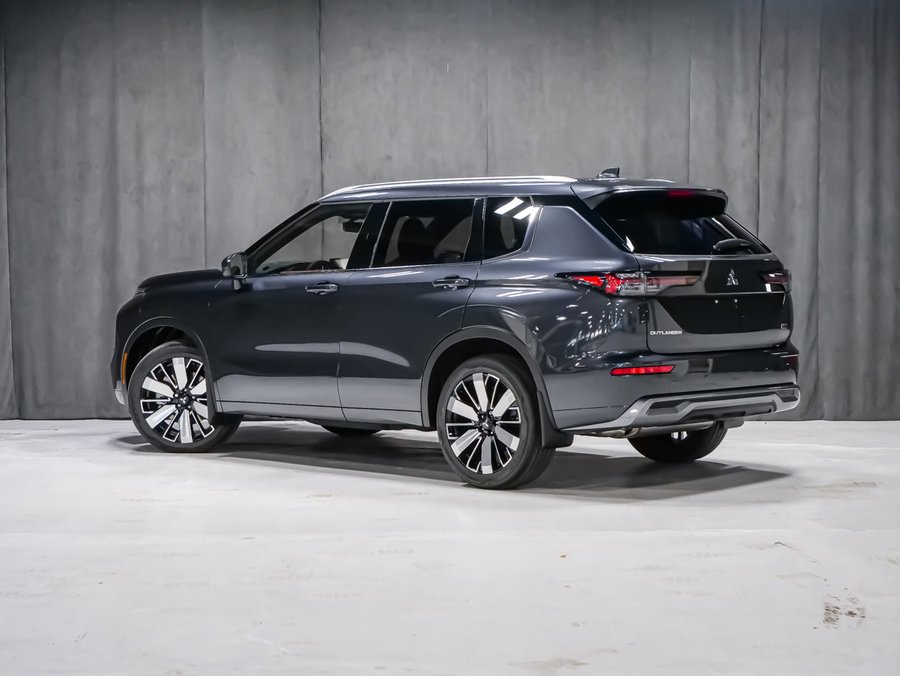 2026 Mitsubishi Outlander GT PREMIUM Moonstone Grey/Black Roof