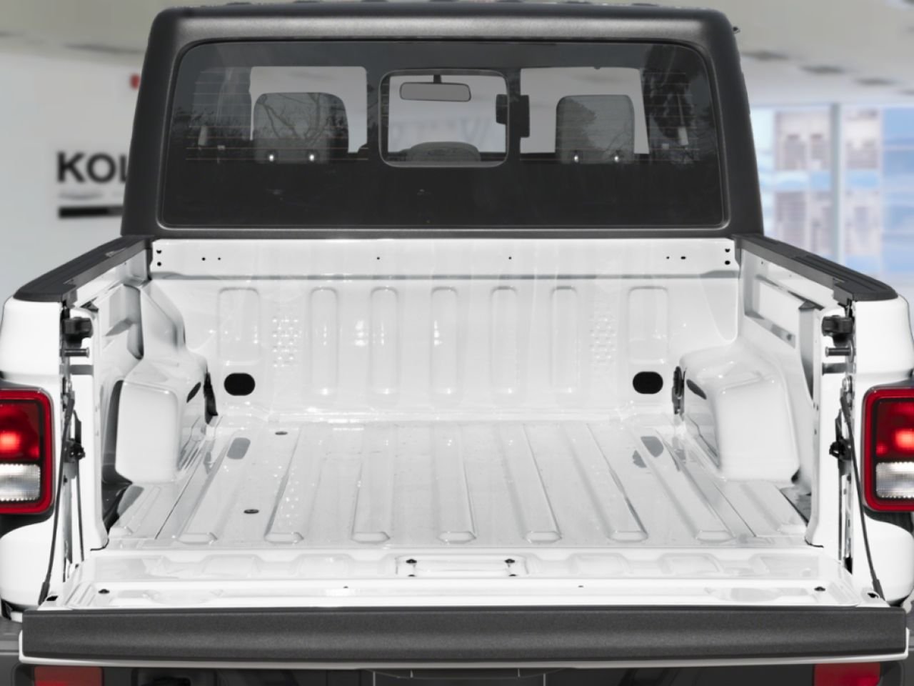 2026 Jeep Gladiator Willys 4x4 Black Ottawa & Gatineau - photo #5