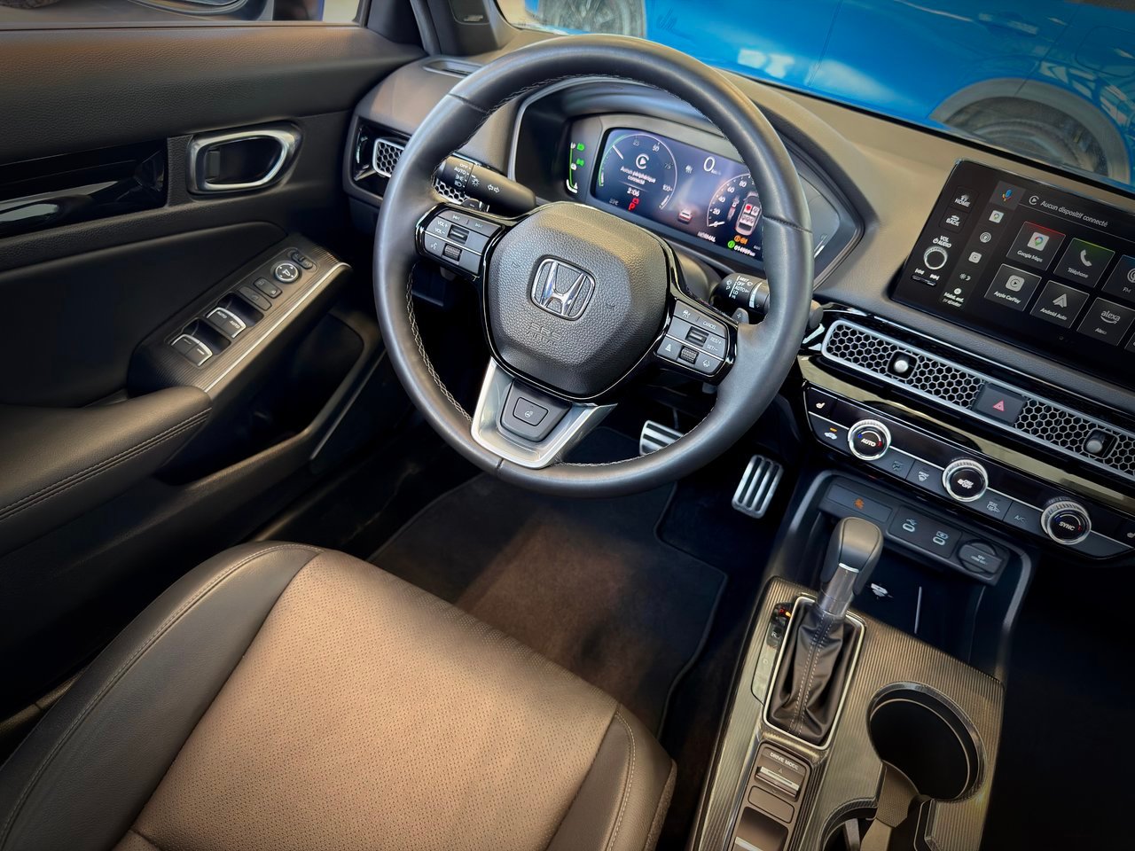 Honda Civic Sedan Hybrid 2025 Bleu Notre-Dame-des-Prairies - photo #17