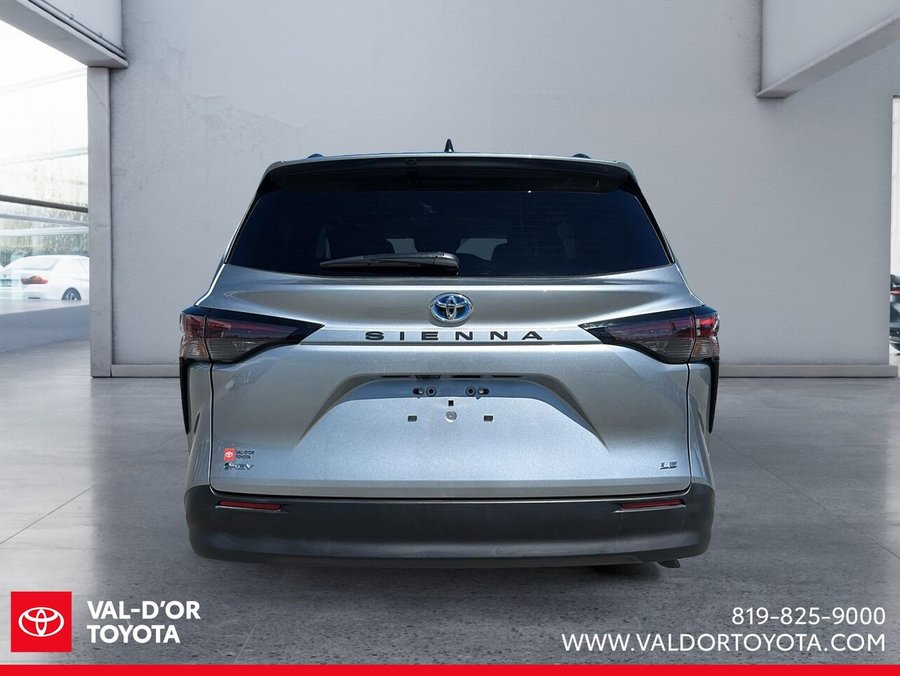 Toyota Sienna LE TA 8 places 2025 2025 Argent