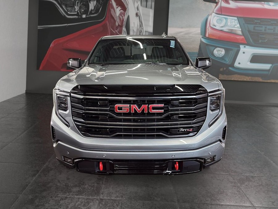 GMC Sierra 1500 AT4 cabine multiplace 4RM 157 po 2026 Argent métallisé