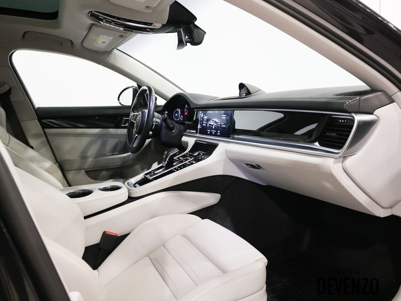2018 Porsche Panamera Grey Saint-Eustache - photo #6