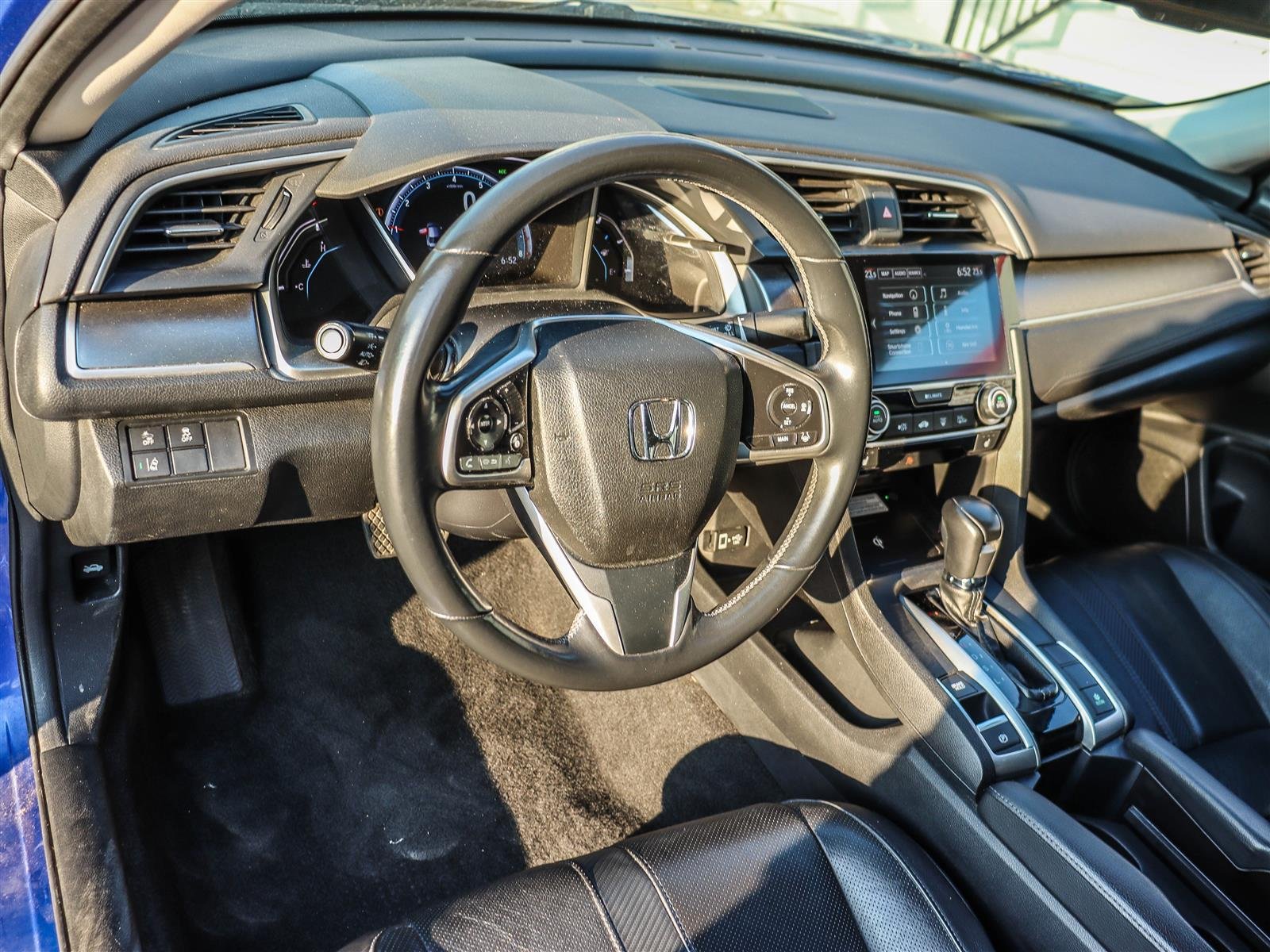 Honda Civic Berline Touring 2017 Blue Ottawa & Gatineau - photo #8