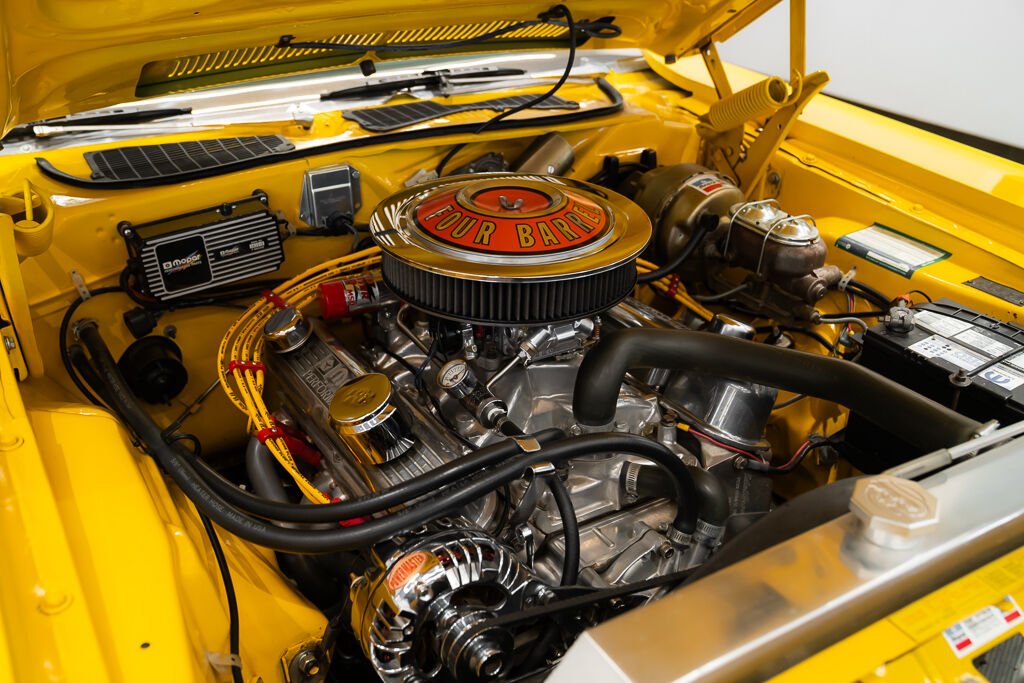 Dodge Challenger 1972 Jaune Montréal - photo #21