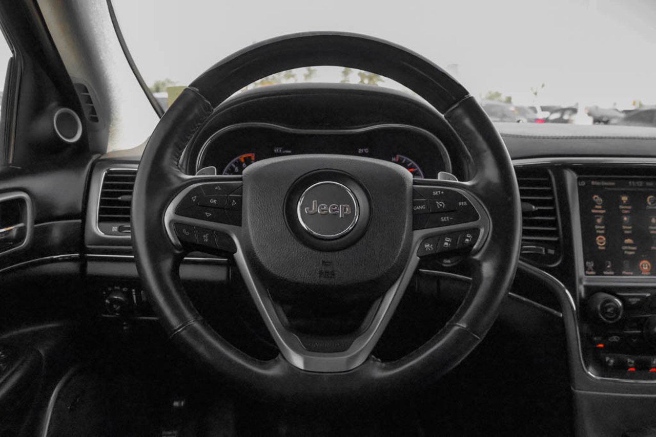 2017 Jeep Grand Cherokee 4WD 4dr Summit Black Sherwood Park - photo #19