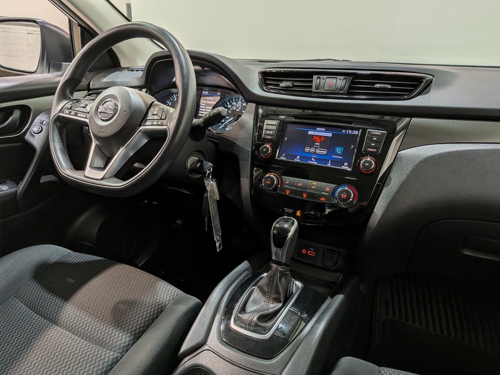 Nissan Qashqai FWD S Manual 2019 Blanc Val-David - photo #17