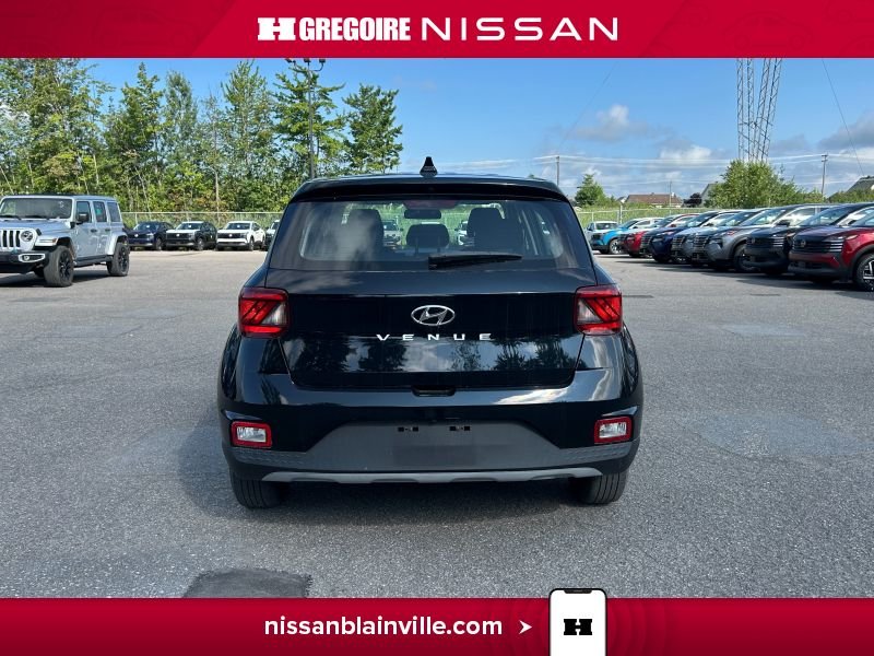 Hyundai Venue 2022 Noir Blainville - photo #8