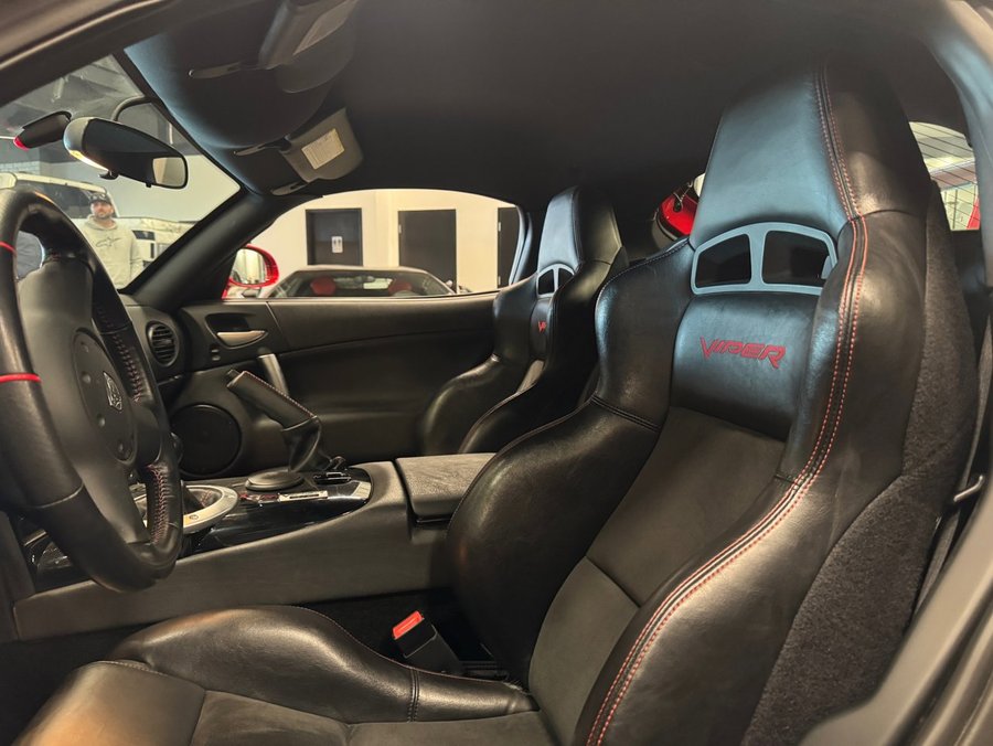 2010 Dodge Viper 2010 Black