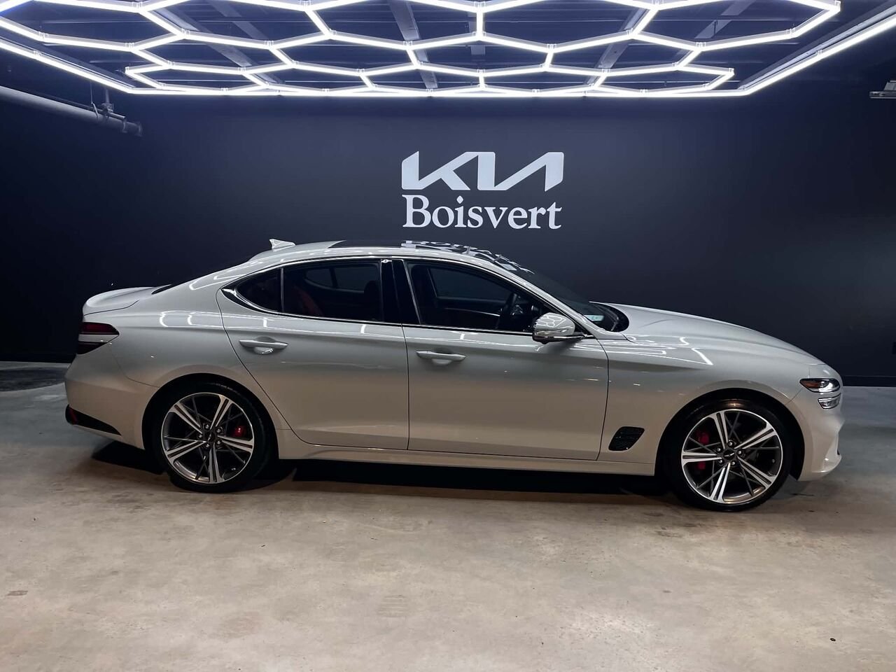 Genesis G70 2024 Gris Blainville - photo #4
