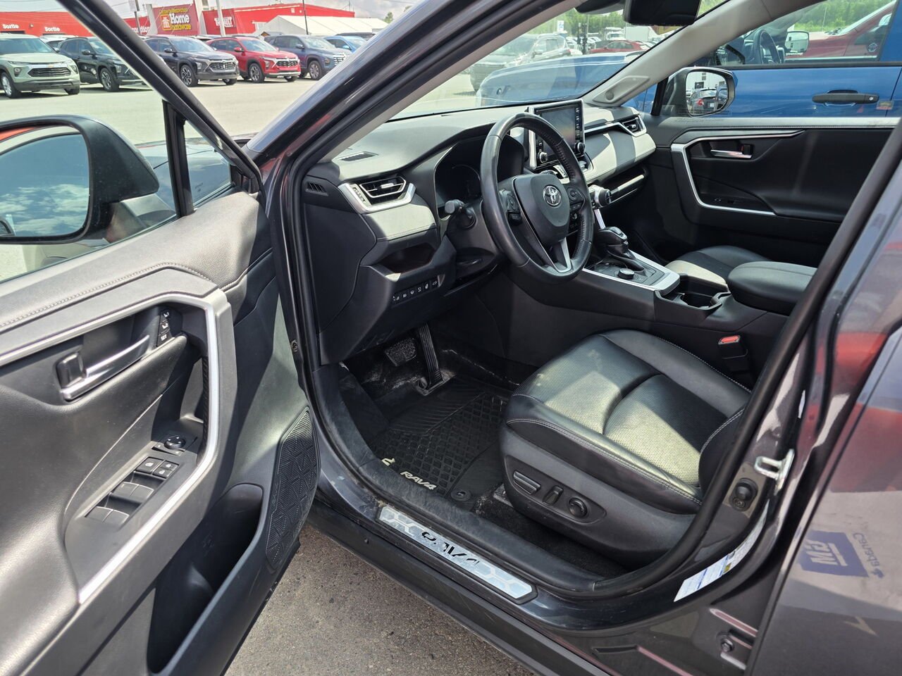 2019 Toyota RAV4 Hybrid Limited Grey Rouyn-Noranda - photo #38