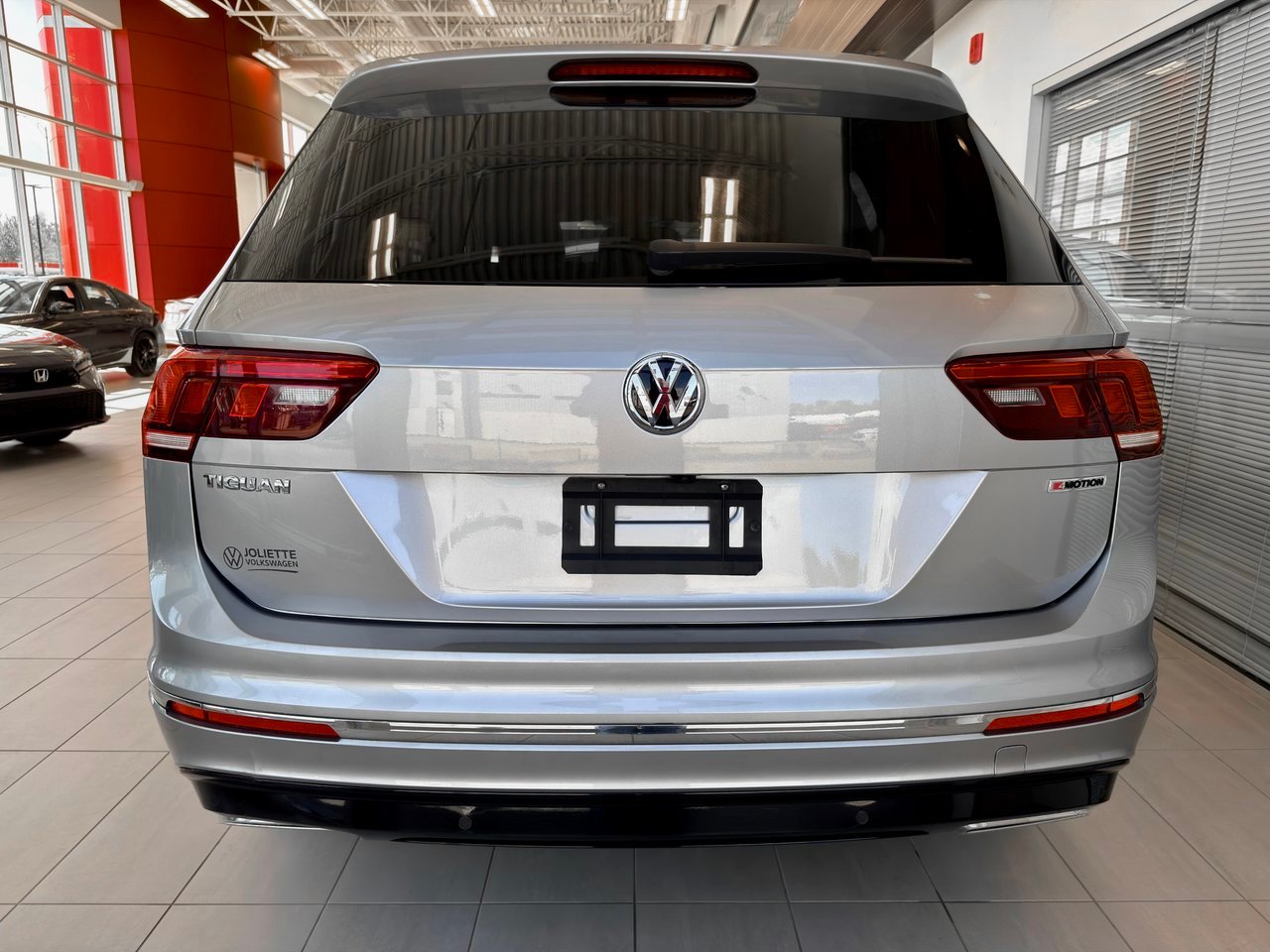 Volkswagen Tiguan 2021 Gris Notre-Dame-des-Prairies - photo #10