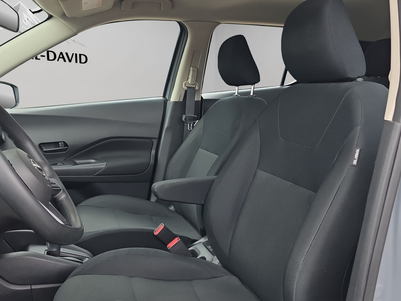 2024 Nissan Kicks S TA, commande audio au volant, bluetooth White Val-David - photo #6