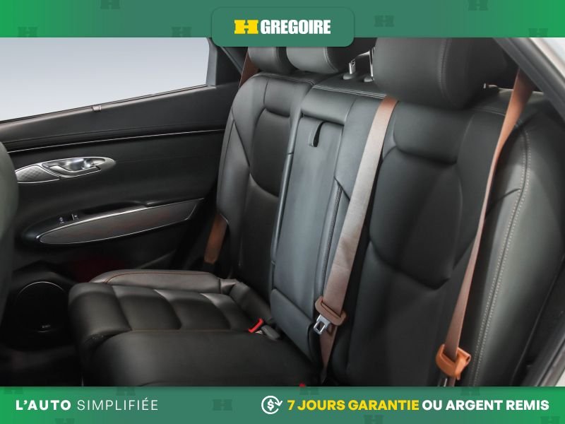 2023 Genesis GV70 White Laval - photo #23