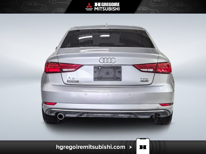 Audi A3 MP4422 | 2.0T Komfort * AWD* Cuir * Mags * Toit 2017 Argent Laval - photo #7
