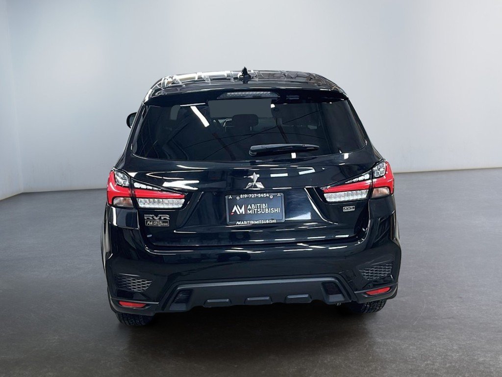 2022 Mitsubishi RVR Black Amos - photo #5