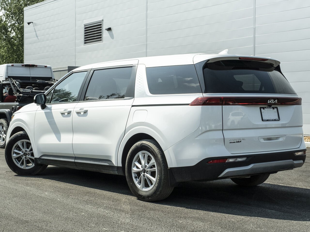 Kia Carnival 2024 Blanc Gatineau - photo #3