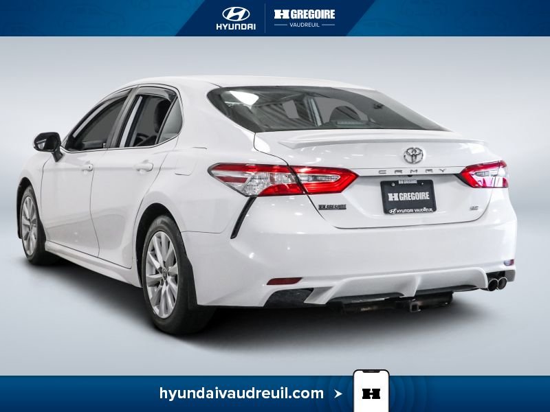2020 Toyota Camry White Blainville - photo #7