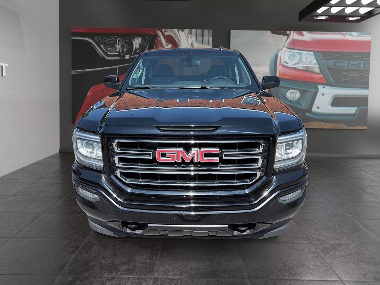GMC SIERRA 1500 BASE 2018 Noir Saint-Hyacinthe - photo #1