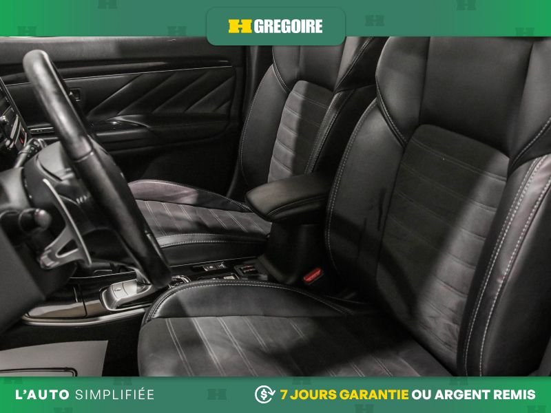 Mitsubishi Outlander PHEV 820606 | SE Touring AUTO A/C TOIT MAGS CAM RECUL BLEUTOOTH 2019 Noir Laval - photo #13
