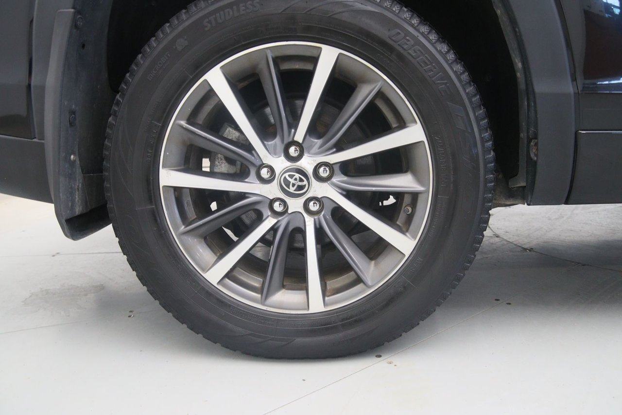 2017 Toyota Highlander XLE Black Baie-Comeau - photo #17