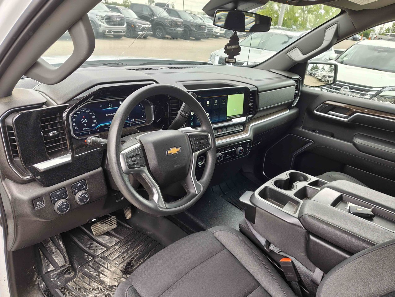 2022 Chevrolet Silverado 1500 4WD Crew Cab 147 LT White Sherwood Park - photo #7