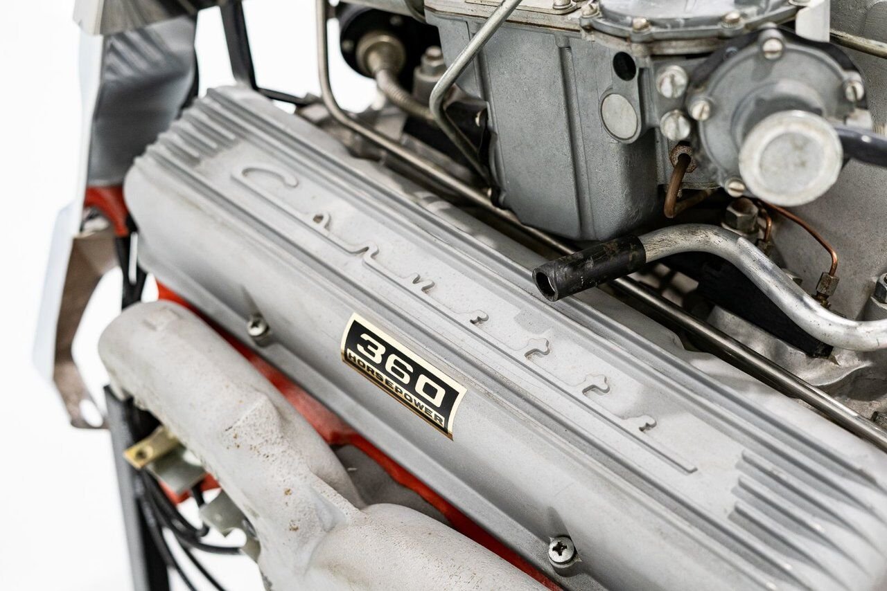 1962 Chevrolet 327/360HP PRIX EN USD | Fuelie Original Factory Motor never installed or stamped Montreal - photo #39