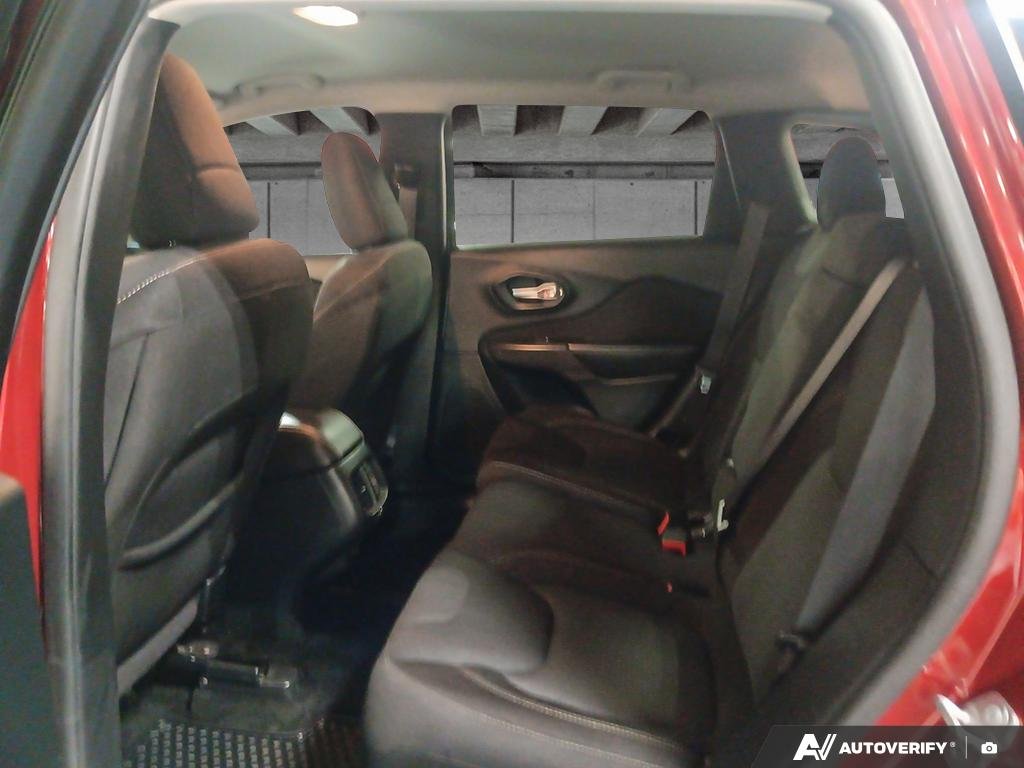 2015 Jeep Cherokee 2601729A | North Red Edmonton - photo #22