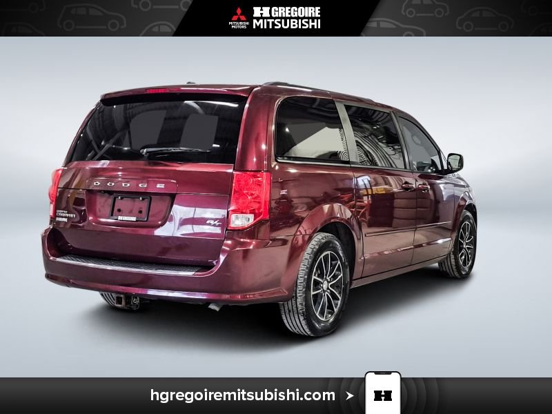 2016 Dodge GR Caravan Red Saint-Eustache - photo #8