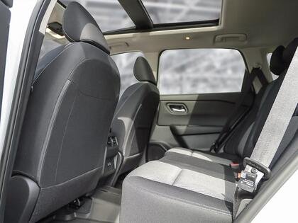 Nissan Rogue 2026 Blanc Everest nacré triple couche Blainville - photo #20