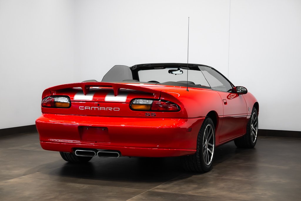 2002 Chevrolet Camaro SS PRIX EN USD *CAR IN MILES * Red Montreal - photo #3