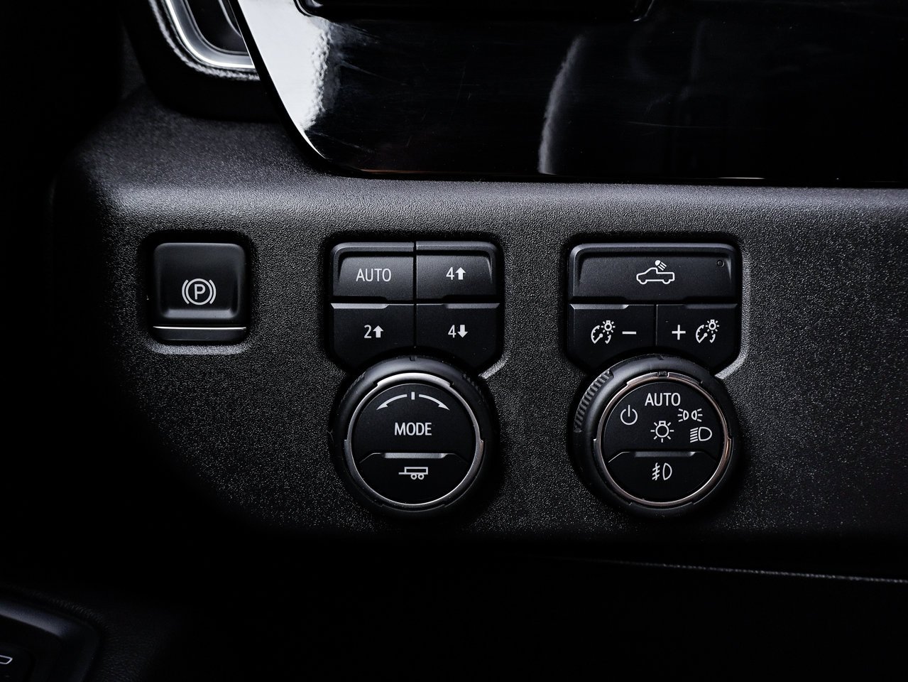 2024 Chevrolet Silverado 1500 4WD Crew Cab 147 LT Trail Boss Grey Sherwood Park - photo #17