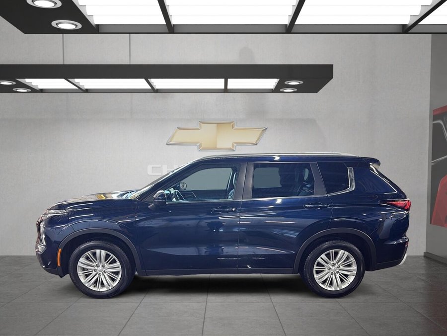 MITSUBISHI OUTLANDER SE 2022