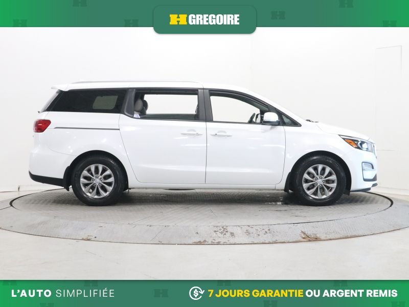 2020 Kia Sedona White Laval - photo #10