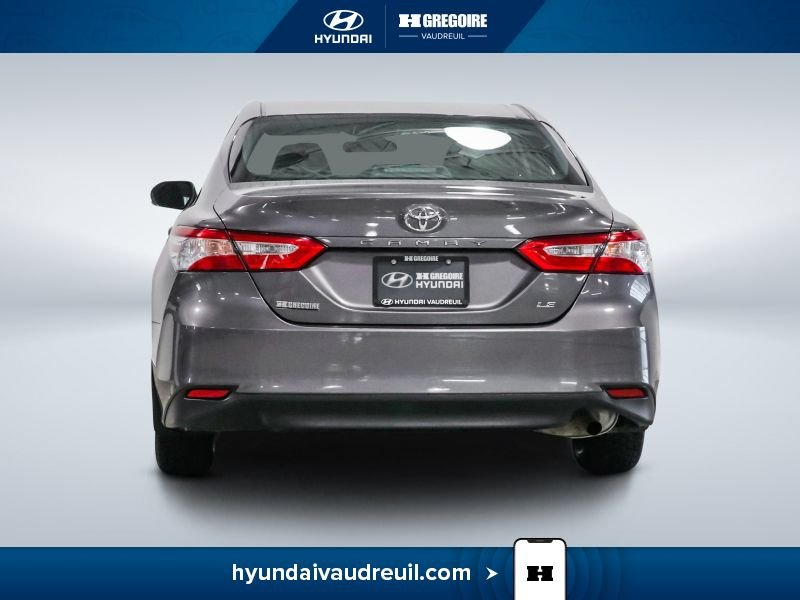 2020 Toyota Camry Grey Laval - photo #8